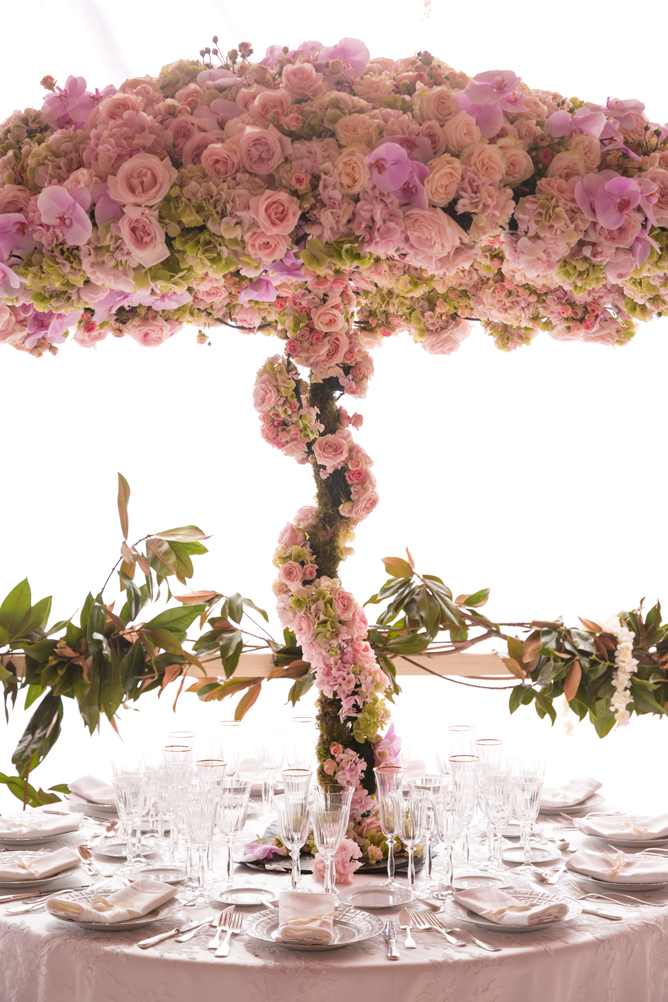 luxury-wedding-floral-centerpiece