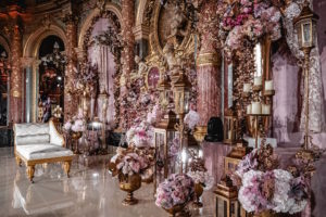opulent-ballroom-wedding-grand-intercontinental-hotel-salon-opera-arab-ceremony-décor