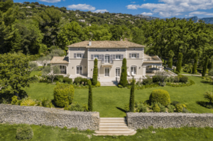 Domaine des lys wedding : Destination wedding in the South of France