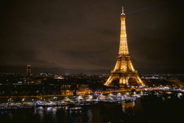 A Dream Paris Proposal at the Shangri-la Hotel