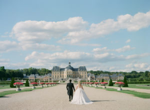 Château de Vaux-le-Vicomte bride and groom