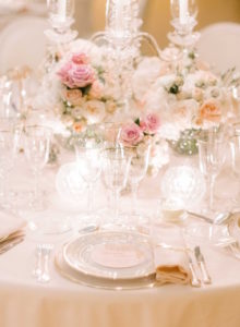 blush and white wedding table décor