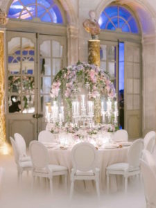 Château de Vaux-le-Vicomte wedding reception sweetheart table