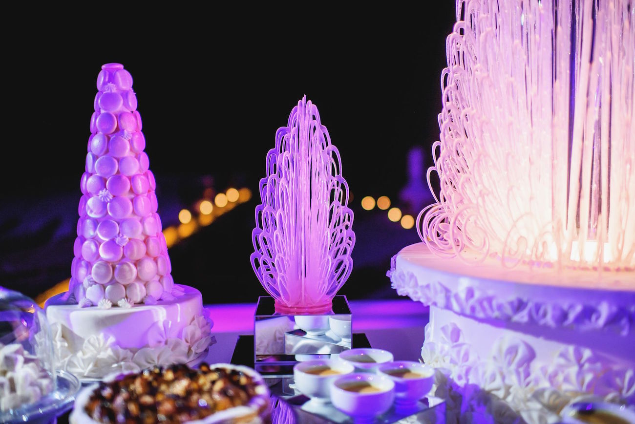 sugar sculptures for wedding dessert display