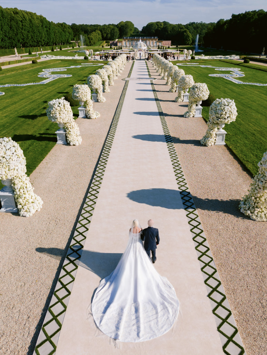 Château de Vaux-le-Vicomte wedding ceremony near Paris